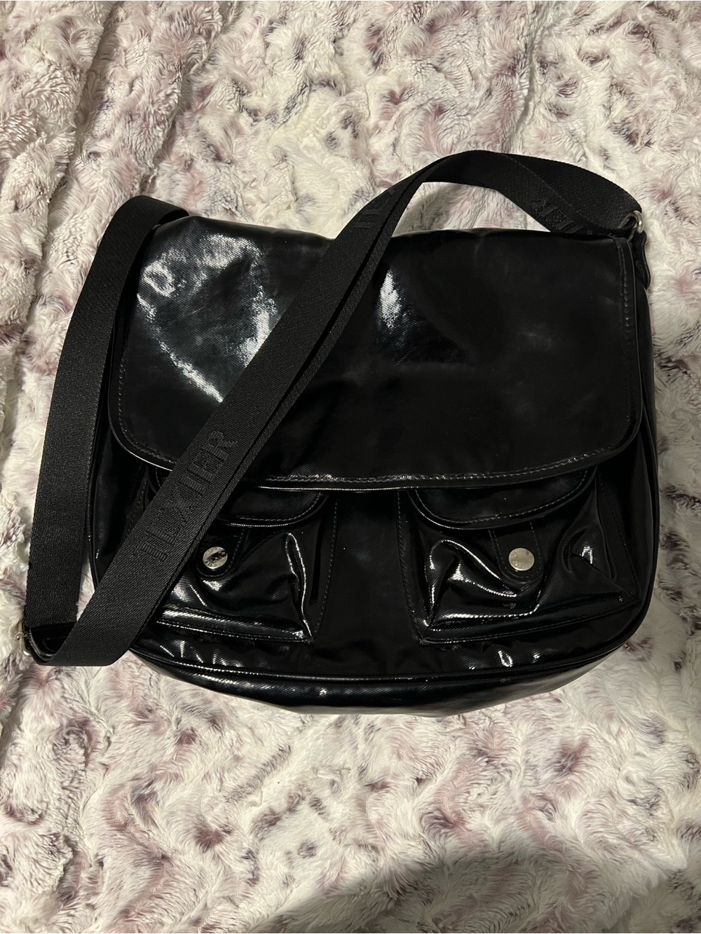 Black Texier Crossbody Bag